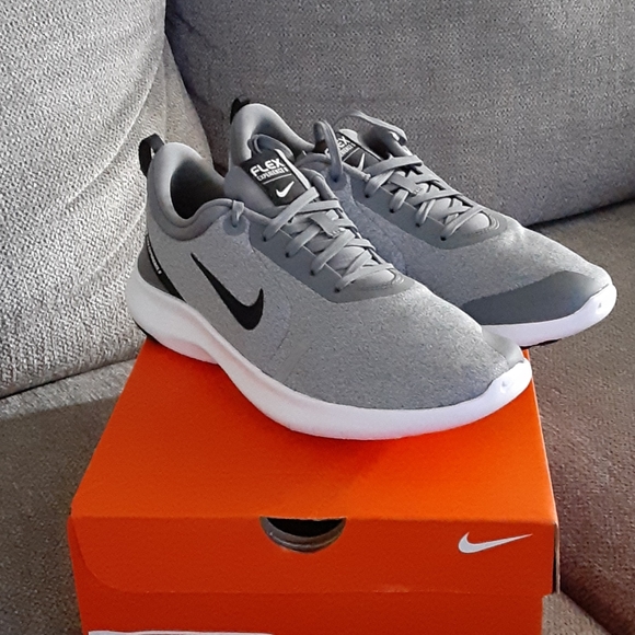 Nike Other - Nike Flex Running Shoes SIZE 9
